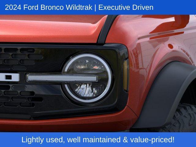 Photo of 2024 Hot Pepper Red Metallic Tinted Clearcoat Ford Bronco