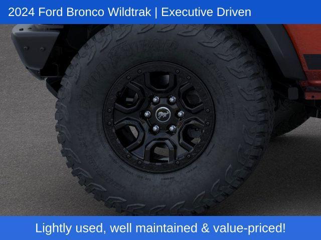 Photo of 2024 Hot Pepper Red Metallic Tinted Clearcoat Ford Bronco