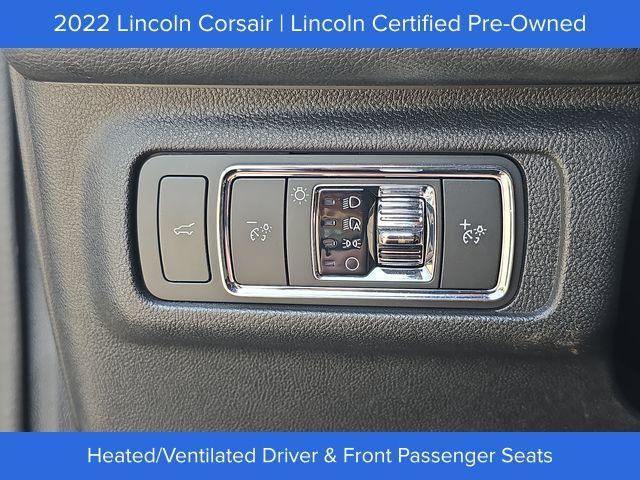 Photo of 2022 Infinite Black Metallic Clearcoat Lincoln Corsair