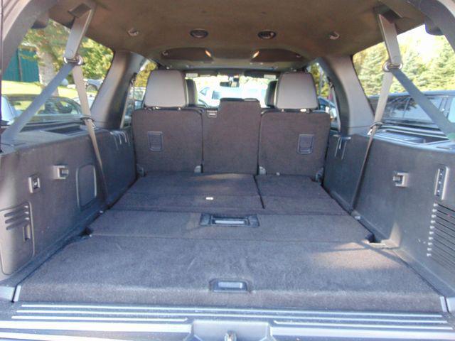 Photo of 2017 Shadow Black Ford Expedition EL