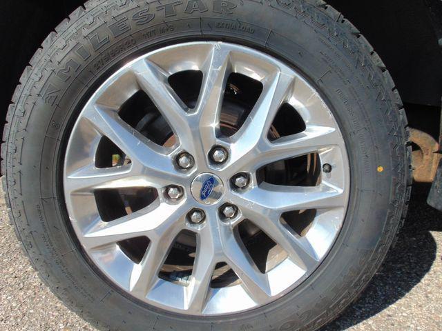 Photo of 2017 Shadow Black Ford Expedition EL