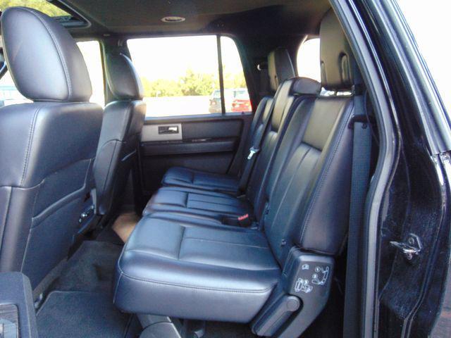 Photo of 2017 Shadow Black Ford Expedition EL