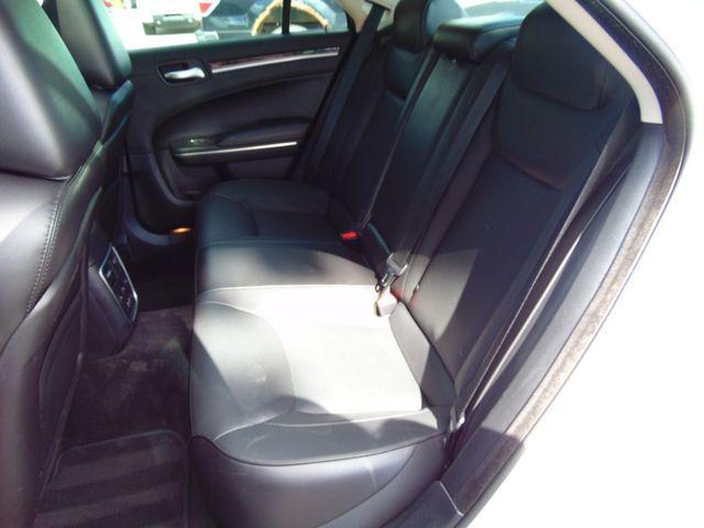 Photo of 2016 Bright White Clearcoat Chrysler 300