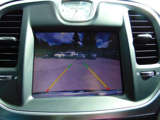 Photo of 2016 Bright White Clearcoat Chrysler 300