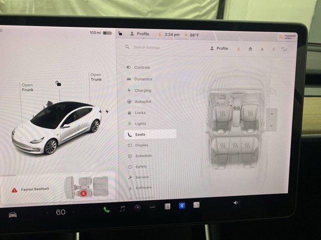 Photo of 2019 White Tesla Model 3