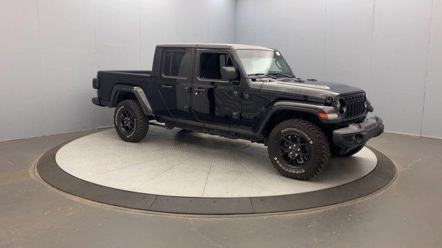 Photo of 2024 Black Clearcoat Jeep Gladiator