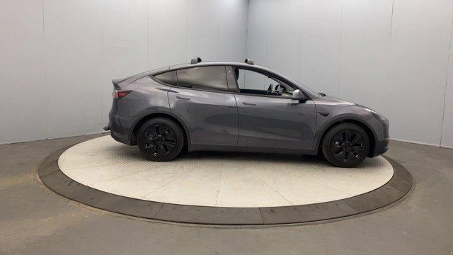 Photo of 2021 Gray Tesla Model Y