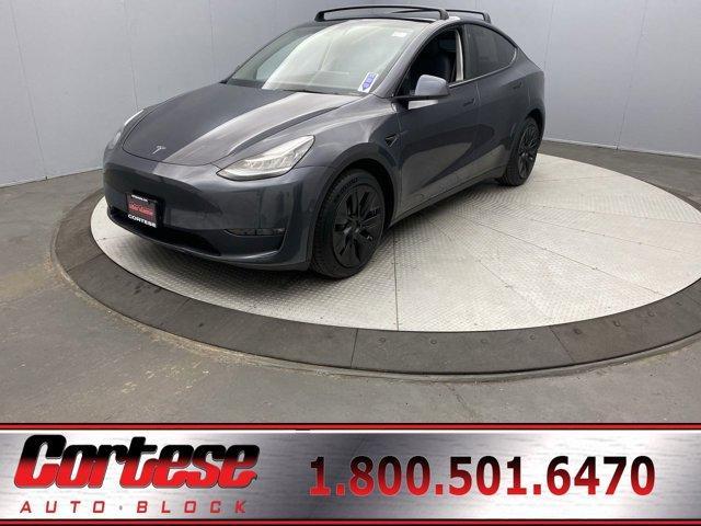 Photo of 2021 Gray Tesla Model Y
