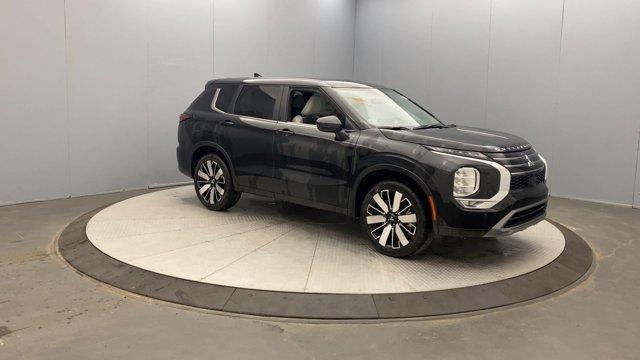 Photo of 2025 Black Mitsubishi Outlander