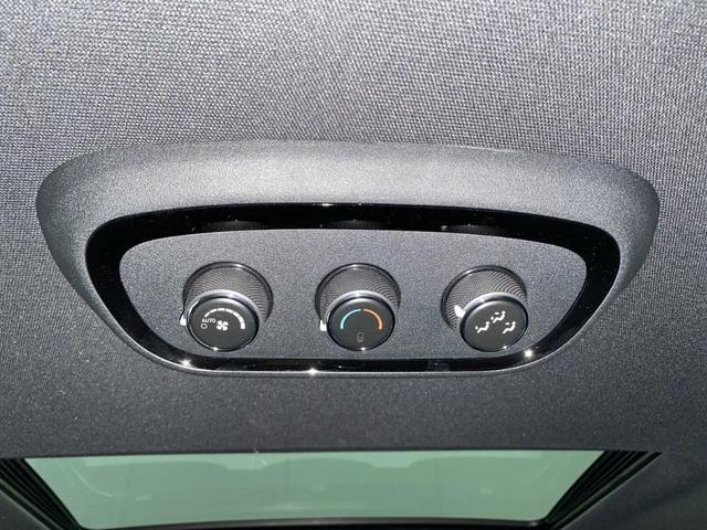 Photo of 2025 Destroyer Gray Clearcoat Dodge Durango
