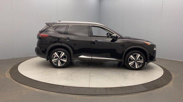 Photo of 2023 Black Nissan Rogue