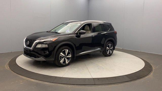 Photo of 2023 Black Nissan Rogue