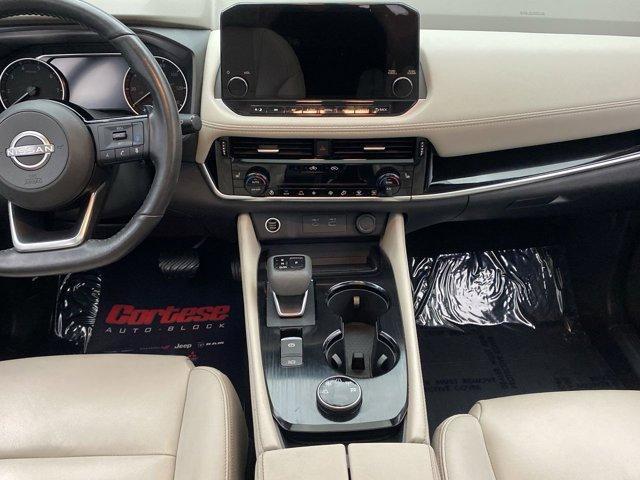 Photo of 2023 Black Nissan Rogue
