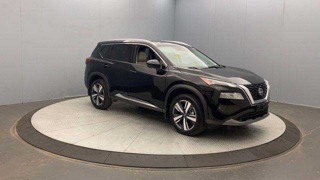 Photo of 2023 Black Nissan Rogue