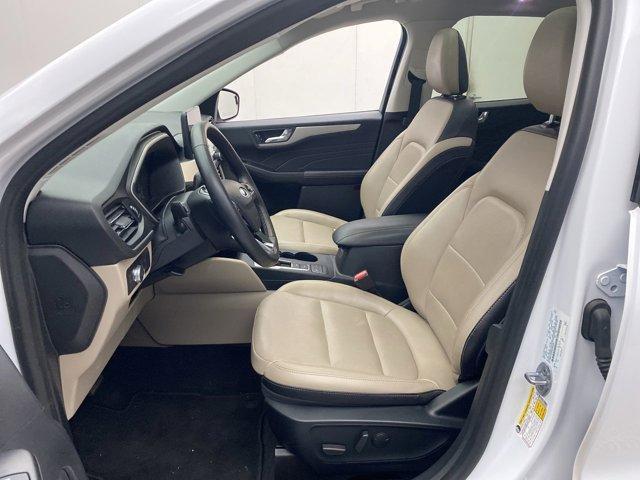 Photo of 2021 White Ford Escape