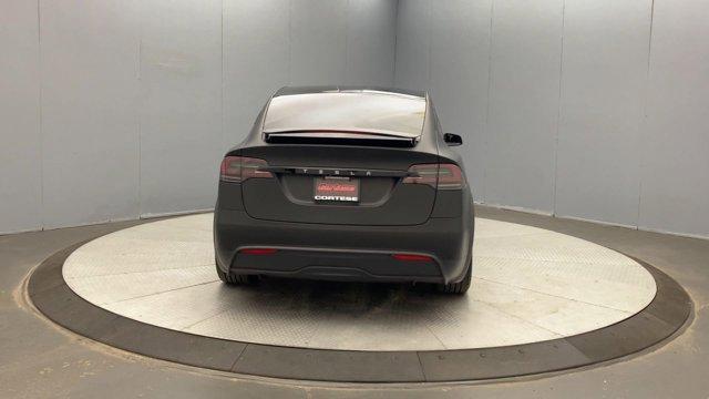 Photo of 2023 Gray Tesla Model X