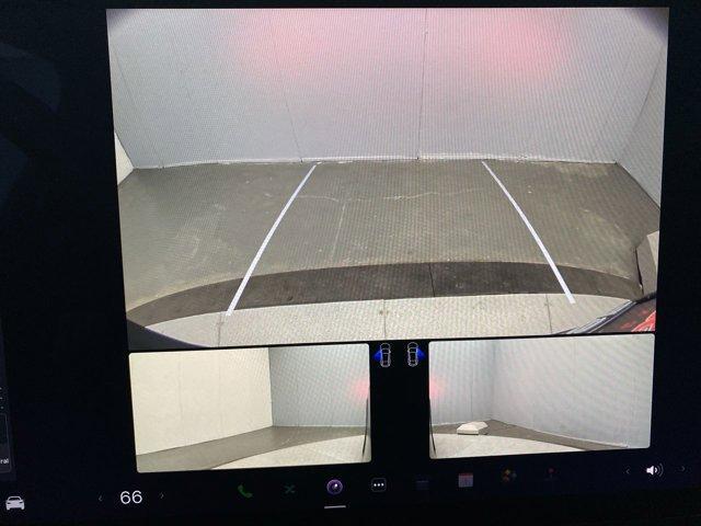 Photo of 2023 Gray Tesla Model X