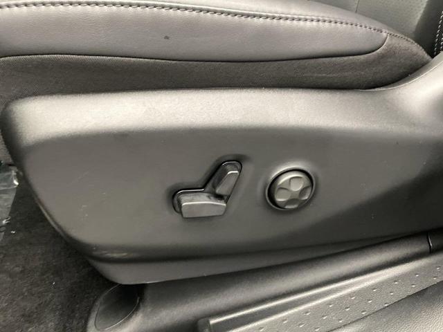 Photo of 2026 Diamond Black Chrysler Pacifica
