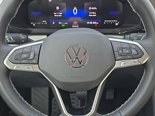 Photo of 2025 Pure White Volkswagen Taos