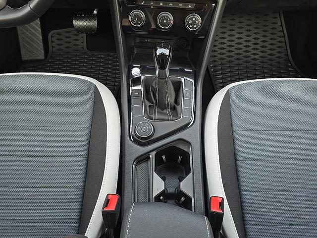 Photo of 2025 Pure White Volkswagen Taos