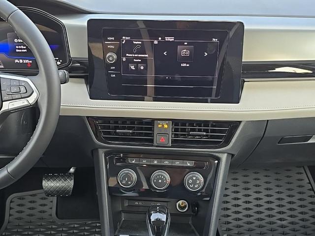 Photo of 2025 Pure White Volkswagen Taos