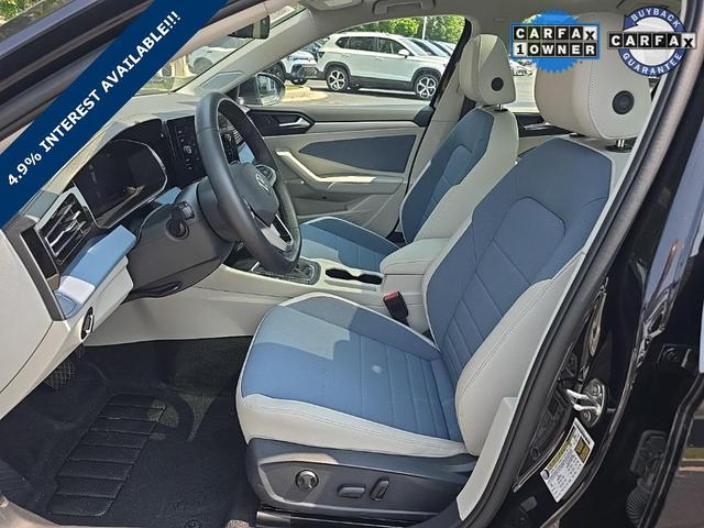 Photo of 2025 Deep Black Pearl Volkswagen Jetta