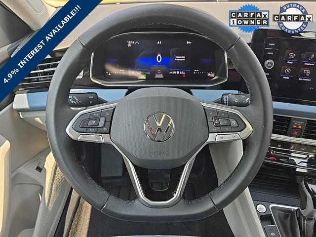 Photo of 2025 Deep Black Pearl Volkswagen Jetta