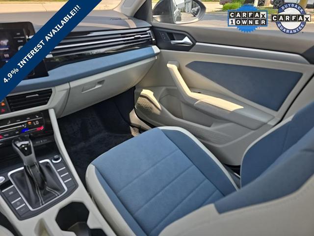 Photo of 2025 Deep Black Pearl Volkswagen Jetta