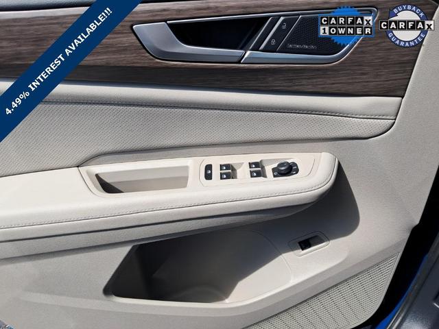 Photo of 2025 Mountain Lake Blue Metallic Volkswagen Atlas