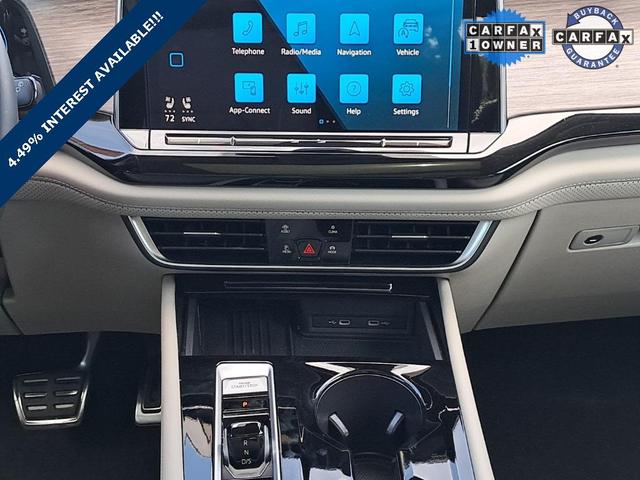 Photo of 2025 Mountain Lake Blue Metallic Volkswagen Atlas