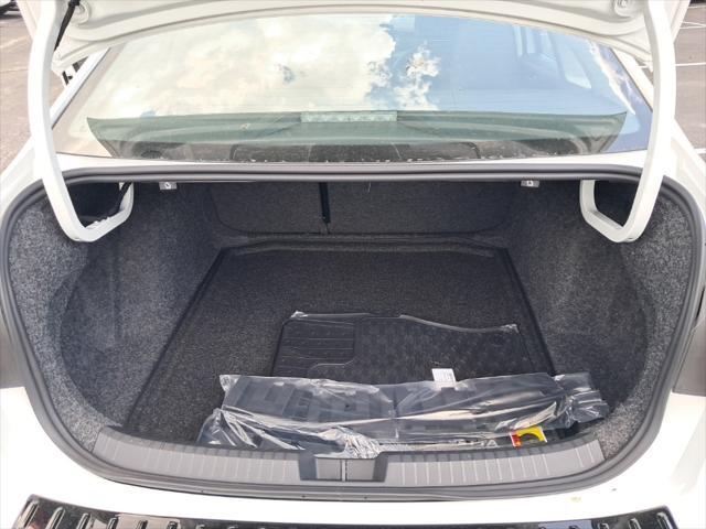 Photo of 2025 Opal White Pearl Volkswagen Jetta