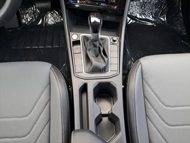 Photo of 2025 Opal White Pearl Volkswagen Jetta