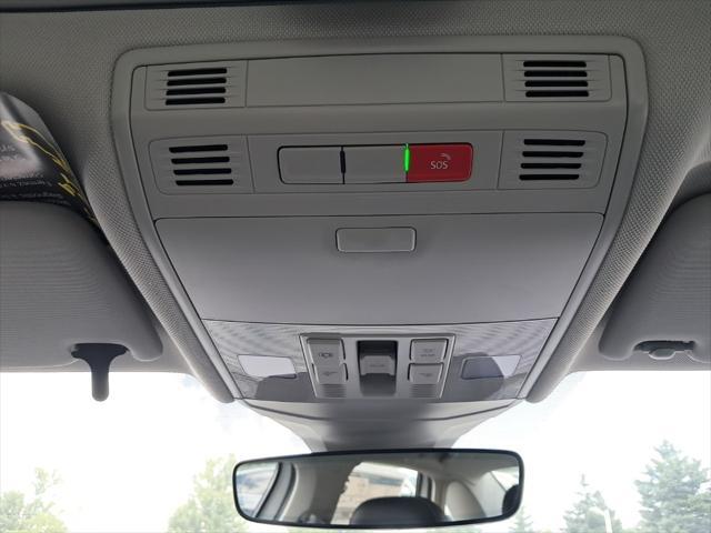 Photo of 2025 Opal White Pearl Volkswagen Jetta