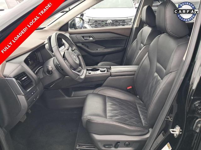 Photo of 2021 Super Black Nissan Rogue