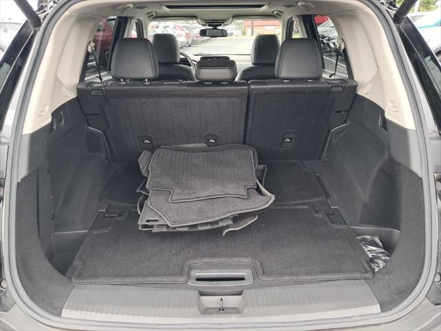 Photo of 2021 Super Black Nissan Rogue