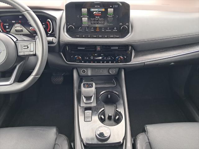 Photo of 2021 Super Black Nissan Rogue