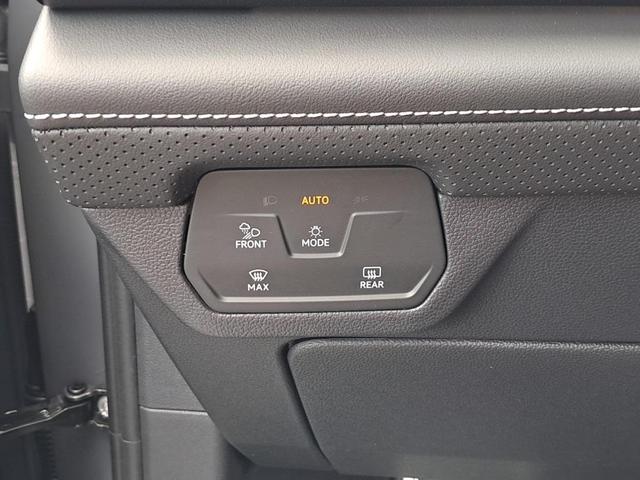 Photo of 2025 Pure Gray Volkswagen Atlas