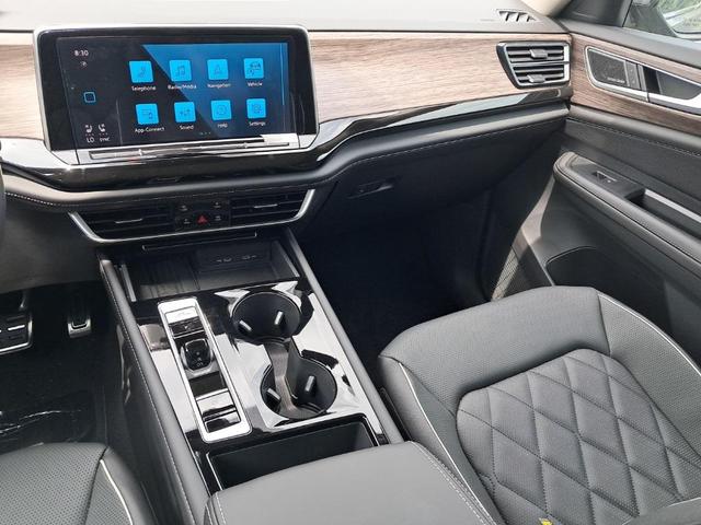 Photo of 2025 Pure Gray Volkswagen Atlas