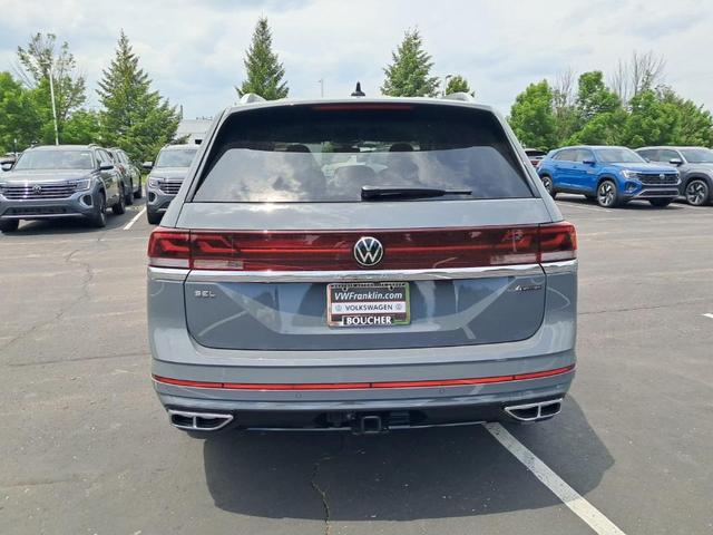 Photo of 2025 Pure Gray Volkswagen Atlas