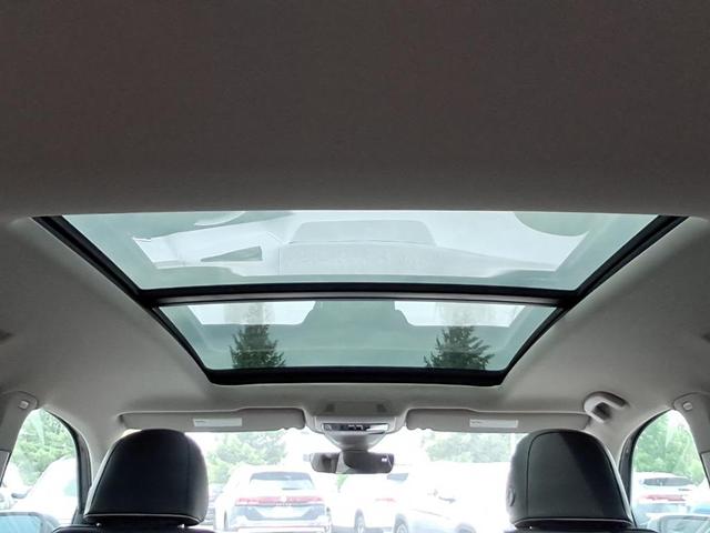 Photo of 2025 Pure Gray Volkswagen Atlas