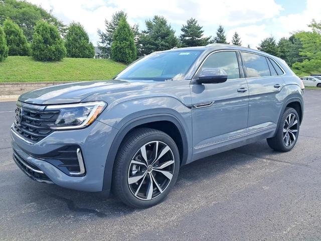 Photo of 2025 Pure Gray Volkswagen Atlas Cross Sport