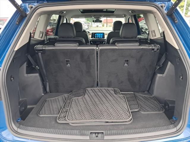 Photo of 2025 Mountain Lake Blue Metallic Volkswagen Atlas
