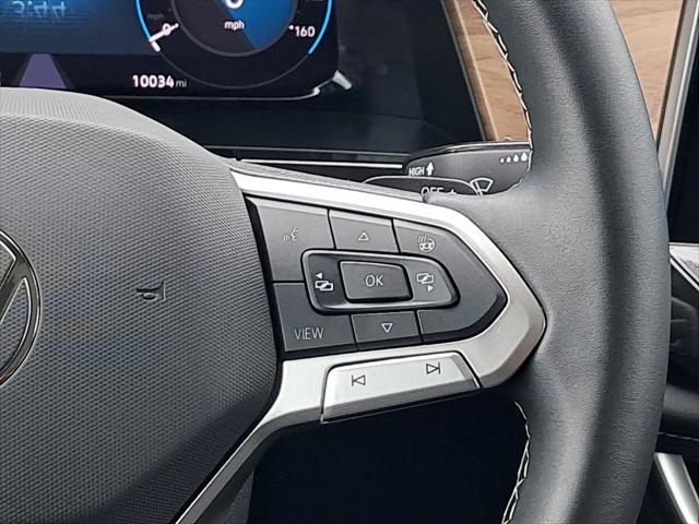 Photo of 2025 Mountain Lake Blue Metallic Volkswagen Atlas