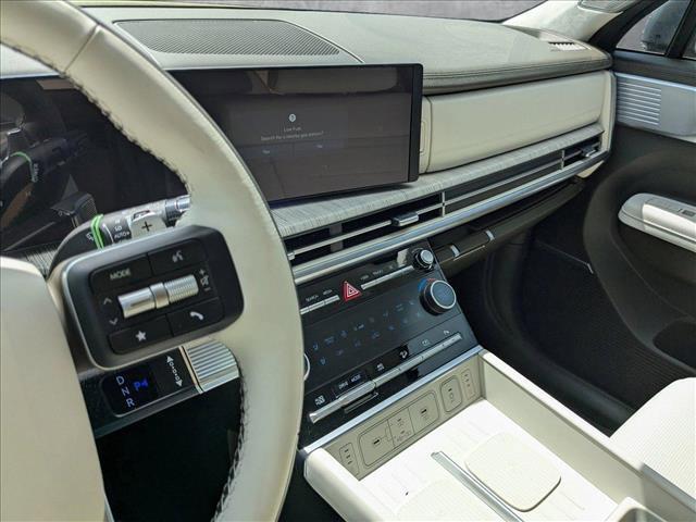 Photo of 2025 Ecotronic Gray Hyundai SANTA FE HEV