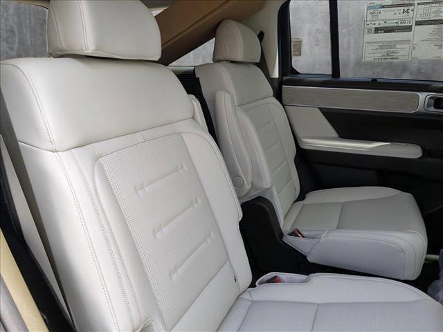 Photo of 2025 Ecotronic Gray Hyundai SANTA FE HEV