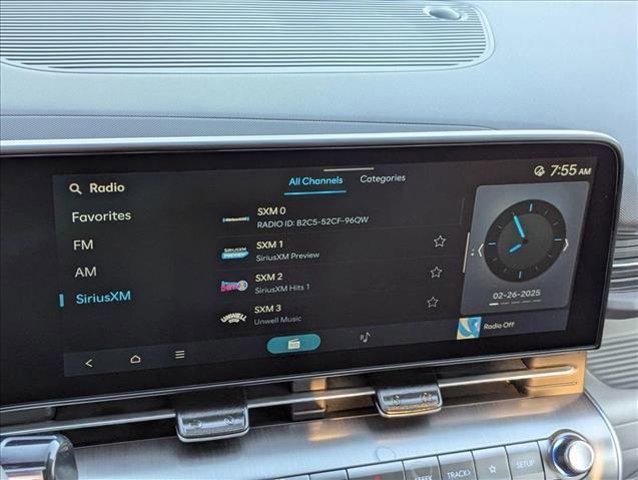 Photo of 2025 Abyss Black Pearl Hyundai KONA