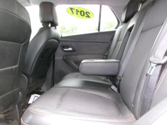 Photo of 2017 White Chevrolet Trax