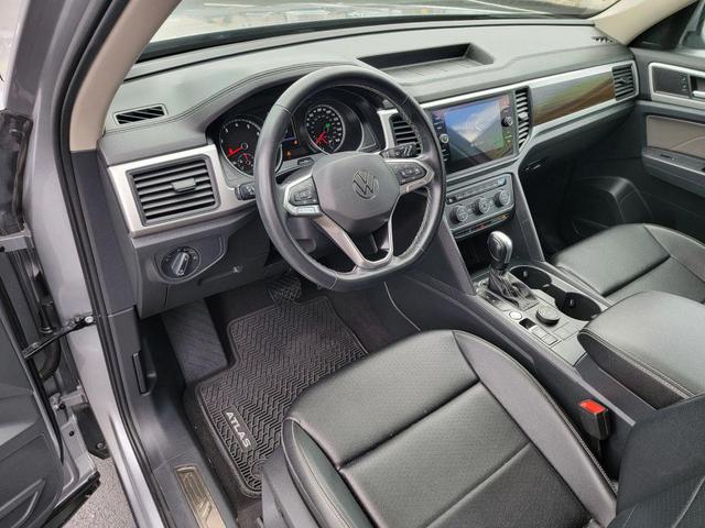 Photo of 2021 Pyrite Silver Metallic Volkswagen Atlas
