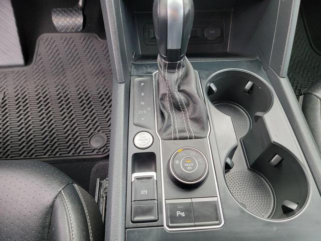 Photo of 2021 Pyrite Silver Metallic Volkswagen Atlas