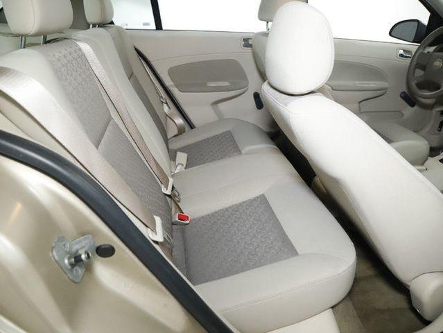 Photo of 2005 Sandstone Metallic Chevrolet Cobalt